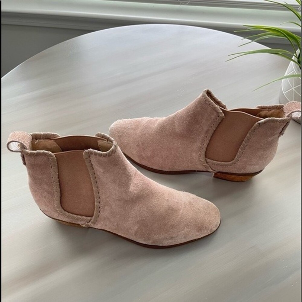 Jack Rogers Tan‎ Suede Bootie Size 8.5